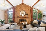 https://images.listonce.com.au/custom/160x/listings/59-melissa-street-donvale-vic-3111/095/01899095_img_02.jpg?82WNiigUeR8