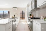https://images.listonce.com.au/custom/160x/listings/59-rossiter-retreat-cranbourne-north-vic-3977/758/01988758_img_06.jpg?ghVPL5jVx64