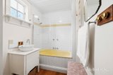 https://images.listonce.com.au/custom/160x/listings/59-templeton-street-maldon-vic-3463/396/01740396_img_10.jpg?VfUsePYid1Q