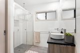 https://images.listonce.com.au/custom/160x/listings/59-warren-street-kyneton-vic-3444/714/01897714_img_08.jpg?ODVDQOeHV7c
