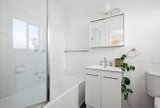 https://images.listonce.com.au/custom/160x/listings/590-hambleton-street-middle-park-vic-3206/361/01720361_img_08.jpg?sQapQWkuLRk