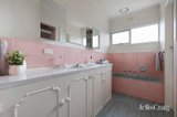 https://images.listonce.com.au/custom/160x/listings/5900-hampton-street-brighton-vic-3186/933/01781933_img_11.jpg?13WCmZndVGI