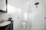 https://images.listonce.com.au/custom/160x/listings/5a-barnett-street-hampton-vic-3188/876/01849876_img_10.jpg?yT40wNjFu4k