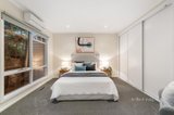 https://images.listonce.com.au/custom/160x/listings/5a-compton-street-mitcham-vic-3132/422/01326422_img_05.jpg?ZLpq41hAkJ4