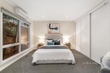 https://images.listonce.com.au/custom/160x/listings/5a-compton-street-mitcham-vic-3132/422/01326422_img_05.jpg?rXae7F8WVyA