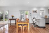 https://images.listonce.com.au/custom/160x/listings/5a-derwent-street-ringwood-north-vic-3134/653/01321653_img_03.jpg?rJ9EvIJqm-A