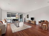 https://images.listonce.com.au/custom/160x/listings/5a-hedderwick-street-balwyn-north-vic-3104/465/01684465_img_04.jpg?3jr3e-_mj2s