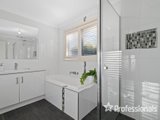 https://images.listonce.com.au/custom/160x/listings/5a-kilborn-court-kilsyth-vic-3137/736/01525736_img_11.jpg?bV21AJv0XRs