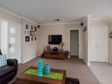 https://images.listonce.com.au/custom/160x/listings/5a-lawson-road-mooroolbark-vic-3138/088/01524088_img_02.jpg?dueTkCSbRTg