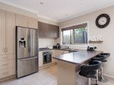 https://images.listonce.com.au/custom/160x/listings/5a-lawson-road-mooroolbark-vic-3138/088/01524088_img_03.jpg?EEIdQnuXwzc