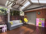 https://images.listonce.com.au/custom/160x/listings/5a-lawson-road-mooroolbark-vic-3138/088/01524088_img_10.jpg?bnb7j03iM3Y