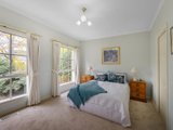 https://images.listonce.com.au/custom/160x/listings/5a-ronald-avenue-bulleen-vic-3105/816/01050816_img_04.jpg?E5OspQ2_Wow