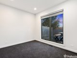 https://images.listonce.com.au/custom/160x/listings/5a-yates-court-mooroolbark-vic-3138/751/01525751_img_10.jpg?wy_qECw9O4M