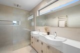 https://images.listonce.com.au/custom/160x/listings/5b-ardwick-street-bentleigh-vic-3204/049/01811049_img_04.jpg?XV-sxUskCCU