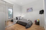 https://images.listonce.com.au/custom/160x/listings/5b-roselyn-crescent-bentleigh-east-vic-3165/573/00897573_img_12.jpg?zou6xwSUpw8