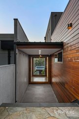 https://images.listonce.com.au/custom/160x/listings/6-8-gladwell-street-rye-vic-3941/961/01972961_img_22.jpg?PHw9uj9FxA4