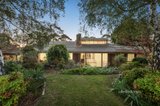 https://images.listonce.com.au/custom/160x/listings/6-8-gregory-mews-forest-hill-vic-3131/287/01599287_img_01.jpg?qJUJEHqzPk4