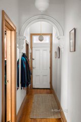 https://images.listonce.com.au/custom/160x/listings/6-abbotsford-street-abbotsford-vic-3067/583/01437583_img_05.jpg?Qjm5TTIAD58