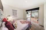 https://images.listonce.com.au/custom/160x/listings/6-akoonah-close-donvale-vic-3111/957/00645957_img_07.jpg?kSfgDdw7i94