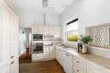 https://images.listonce.com.au/custom/160x/listings/6-albemarle-court-glen-iris-vic-3146/107/01942107_img_02.jpg?JlCp7OJcEXg