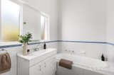 https://images.listonce.com.au/custom/160x/listings/6-albemarle-court-glen-iris-vic-3146/107/01942107_img_09.jpg?tH4Wh19ttj0