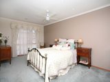 https://images.listonce.com.au/custom/160x/listings/6-alford-rise-croydon-north-vic-3136/529/01871529_img_09.jpg?y7qJ78mYlpU