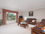 https://images.listonce.com.au/custom/160x/listings/6-allambi-road-chirnside-park-vic-3116/847/01524847_img_04.jpg?ISnAzWBHsS0