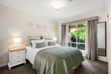 https://images.listonce.com.au/custom/160x/listings/6-angus-place-lilydale-vic-3140/116/01636116_img_11.jpg?5u0w96lg1-4