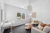 https://images.listonce.com.au/custom/160x/listings/6-ashbourne-road-woodend-vic-3442/096/01896096_img_07.jpg?p5mqI1qK4II