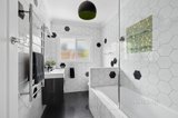 https://images.listonce.com.au/custom/160x/listings/6-ashbourne-road-woodend-vic-3442/096/01896096_img_12.jpg?-UQUrwpTCs8