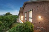 https://images.listonce.com.au/custom/160x/listings/6-banksia-court-croydon-south-vic-3136/567/01196567_img_12.jpg?Nfb8lo3LSzo