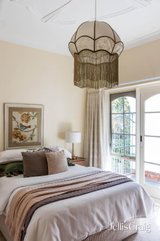 https://images.listonce.com.au/custom/160x/listings/6-bethela-street-camberwell-vic-3124/312/01766312_img_14.jpg?9RRgNdbt1Mc