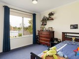 https://images.listonce.com.au/custom/160x/listings/6-blaxland-court-mooroolbark-vic-3138/663/01524663_img_09.jpg?p9xv_NeW7dM