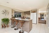 https://images.listonce.com.au/custom/160x/listings/6-bolton-reserve-lane-kyneton-vic-3444/394/00210394_img_03.jpg?FPN2pnawi1Q