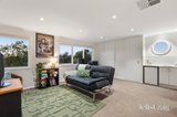 https://images.listonce.com.au/custom/160x/listings/6-boyana-crescent-croydon-vic-3136/292/01911292_img_06.jpg?gh7l-jukFW4