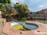 https://images.listonce.com.au/custom/160x/listings/6-brack-court-mooroolbark-vic-3138/519/01526519_img_12.jpg?WPSvu8ekt3U