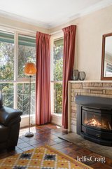 https://images.listonce.com.au/custom/160x/listings/6-brampton-court-vermont-vic-3133/249/01984249_img_05.jpg?zva0Y0dKXdk