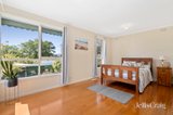 https://images.listonce.com.au/custom/160x/listings/6-brampton-court-vermont-vic-3133/249/01984249_img_08.jpg?_Dwy153vi7c
