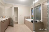 https://images.listonce.com.au/custom/160x/listings/6-bunyip-court-plenty-vic-3090/529/01947529_img_11.jpg?_oC_4tA-Ur8