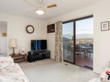 https://images.listonce.com.au/custom/160x/listings/6-campus-gate-chirnside-park-vic-3116/302/01526302_img_15.jpg?NZQVomK33co