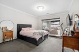 https://images.listonce.com.au/custom/160x/listings/6-carrum-street-alfredton-vic-3350/531/00930531_img_10.jpg?7Ts13wQn5_8