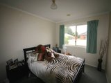 https://images.listonce.com.au/custom/160x/listings/6-cartledge-avenue-mount-clear-vic-3350/567/01575567_img_06.jpg?t9qEJevniKA