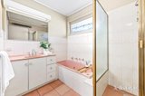 https://images.listonce.com.au/custom/160x/listings/6-clarke-court-wheelers-hill-vic-3150/485/01978485_img_12.jpg?tomBCJsTrFw
