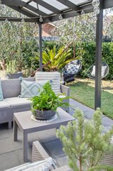 https://images.listonce.com.au/custom/160x/listings/6-clarood-crescent-chelsea-heights-vic-3196/005/01645005_img_18.jpg?-D-A5qVc56o