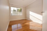 https://images.listonce.com.au/custom/160x/listings/6-clematis-avenue-wendouree-vic-3355/995/01575995_img_05.jpg?5yeaQ_Z6nTs