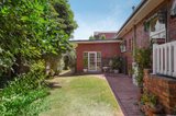 https://images.listonce.com.au/custom/160x/listings/6-clitheroe-court-glen-iris-vic-3146/590/00754590_img_06.jpg?Be66UO6Xgsw