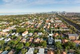 https://images.listonce.com.au/custom/160x/listings/6-coleridge-street-elwood-vic-3184/861/01793861_img_17.jpg?ZSQLQG2nflk