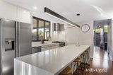 https://images.listonce.com.au/custom/160x/listings/6-columbia-avenue-croydon-vic-3136/320/00764320_img_02.jpg?Syj8sRU6wTI