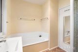 https://images.listonce.com.au/custom/160x/listings/6-cooinda-court-mount-waverley-vic-3149/749/01974749_img_08.jpg?RB-95VRvmZ4