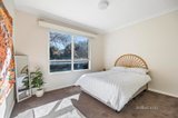 https://images.listonce.com.au/custom/160x/listings/6-coonatta-street-alfredton-vic-3350/275/01589275_img_08.jpg?lZ7-fIWF3w8